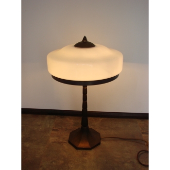 Lampa stołowa mid century wykonana z metalu i szkła